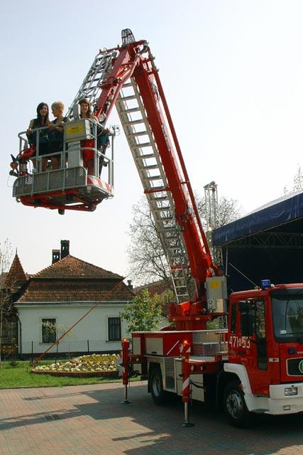 08.jpg