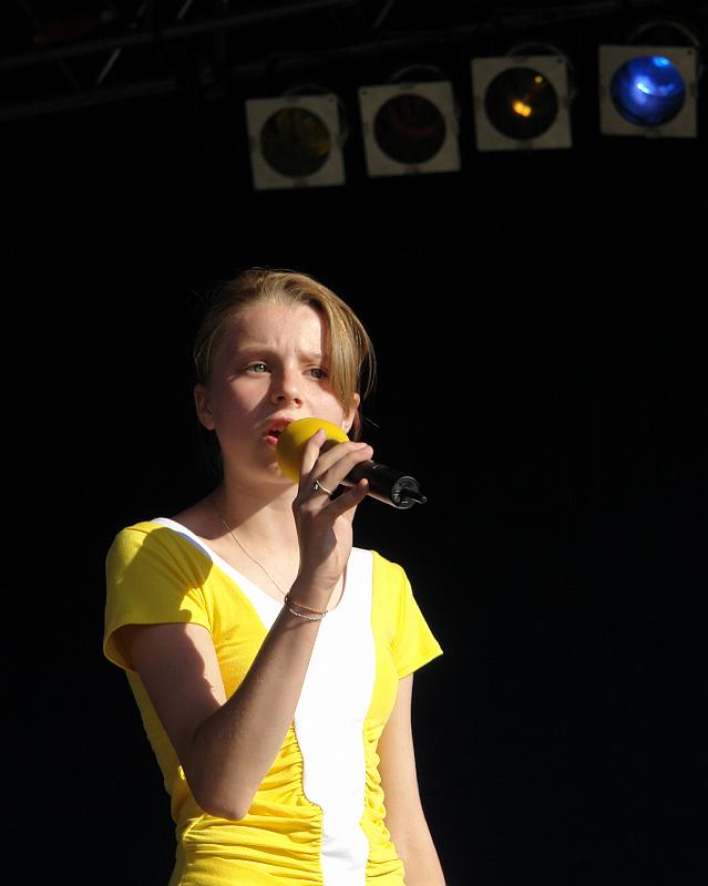 010.JPG