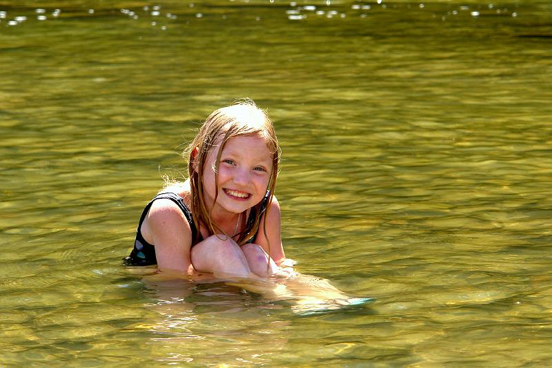 076.JPG