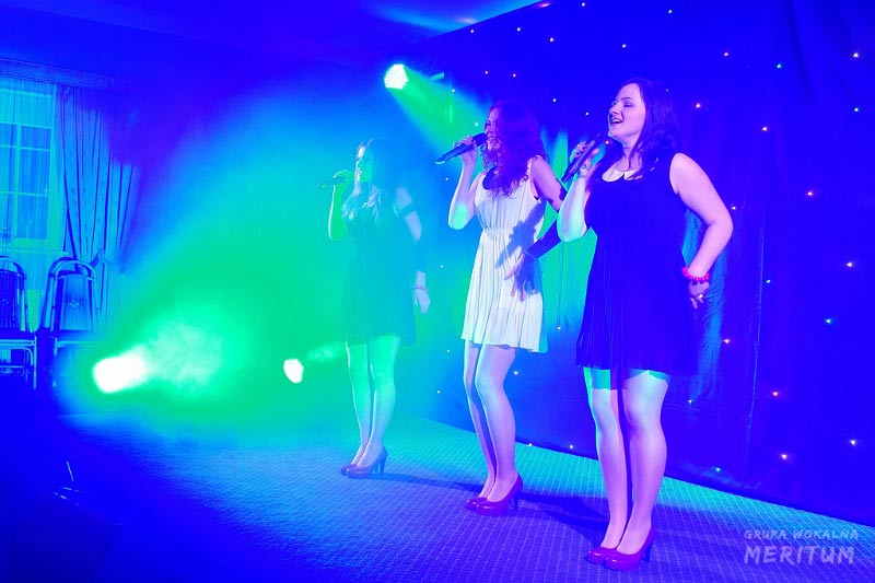 069.jpg