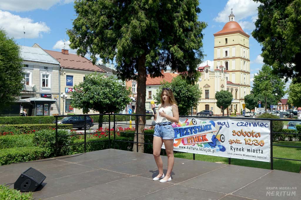 010.jpg