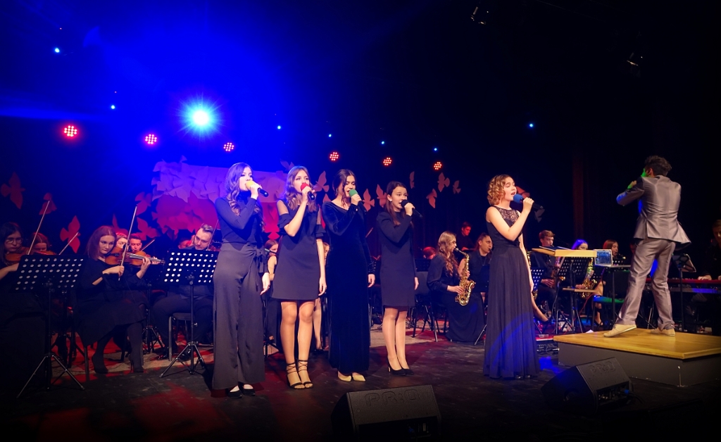 017.jpg -                                