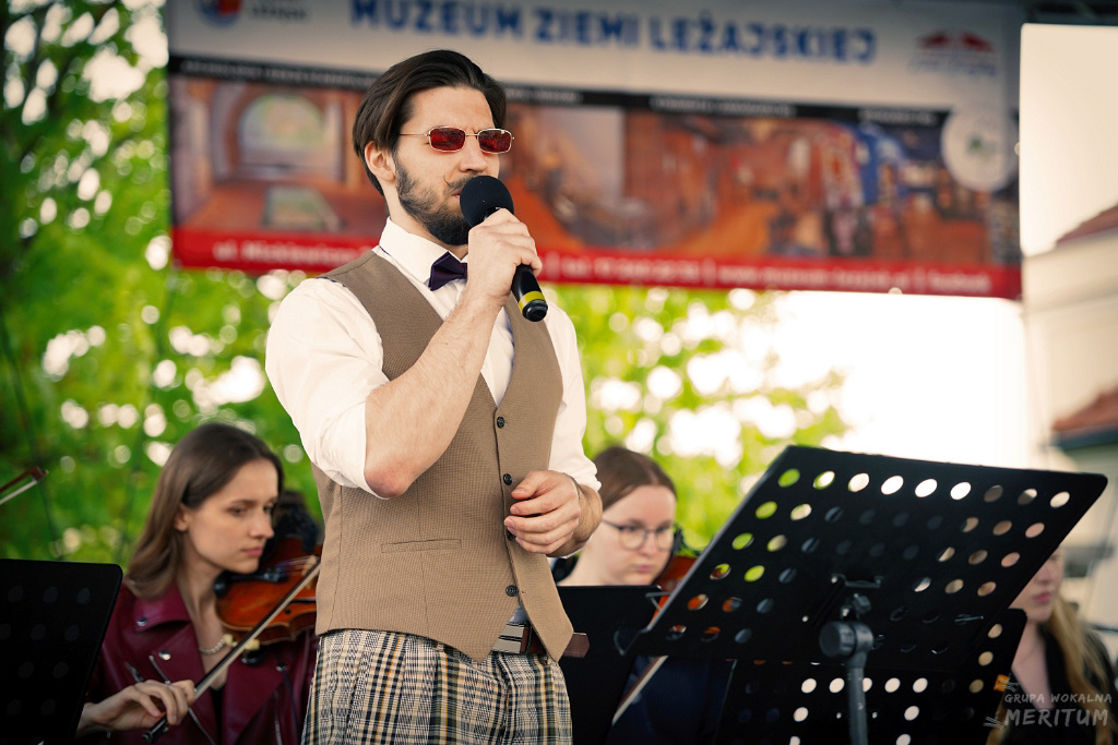 DS_02181.JPG -                                
