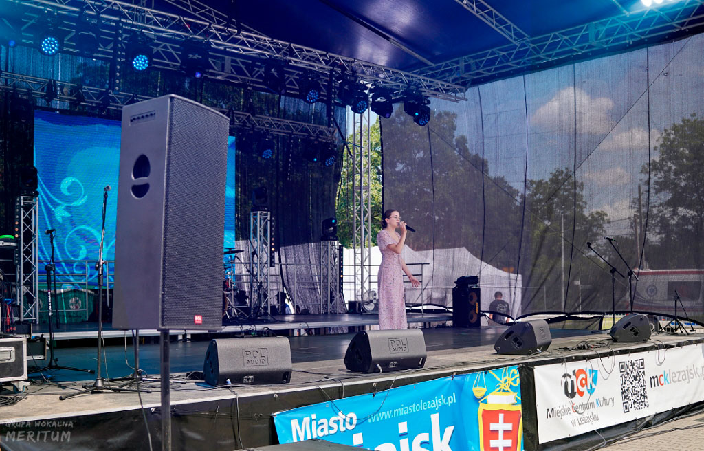 DS_04477.JPG -                                