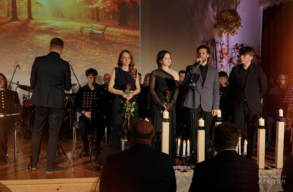 DS_08047.JPG -                                
