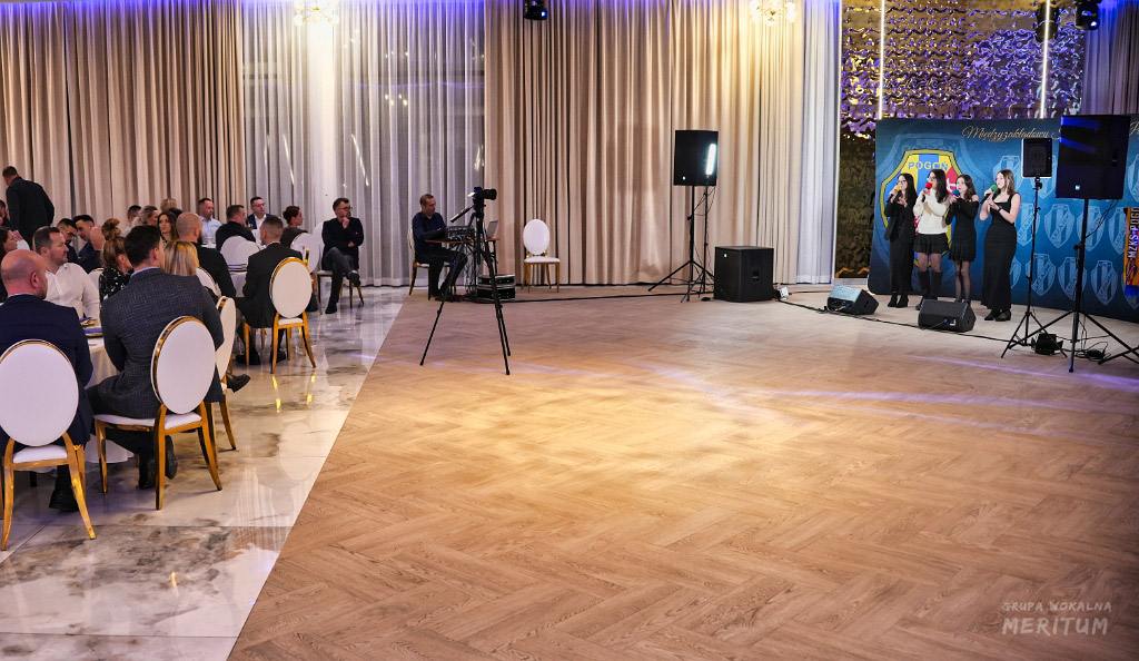 DS409716.jpg